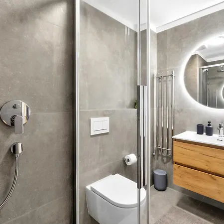 Bright Family For 6 - Ac & Private Parking * Bratislava